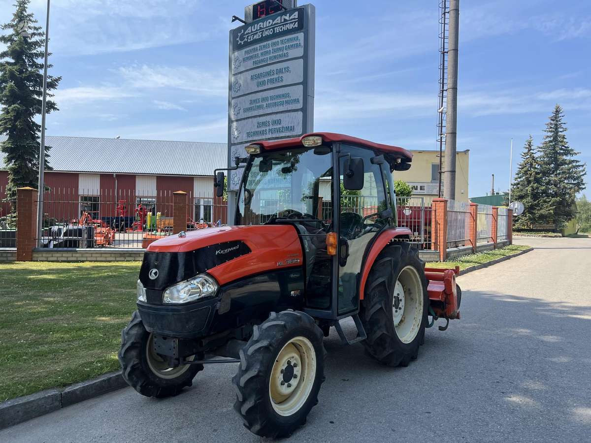 Kubota KL 385, tractors