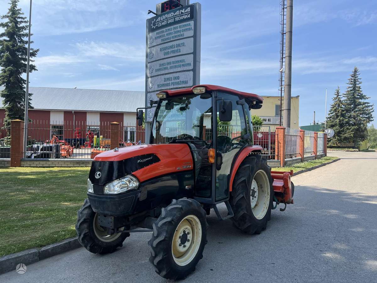 Kubota KL 385, traktoriai