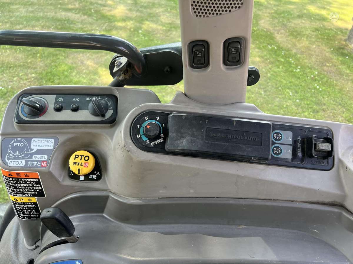 Kubota KL 385, тракторы