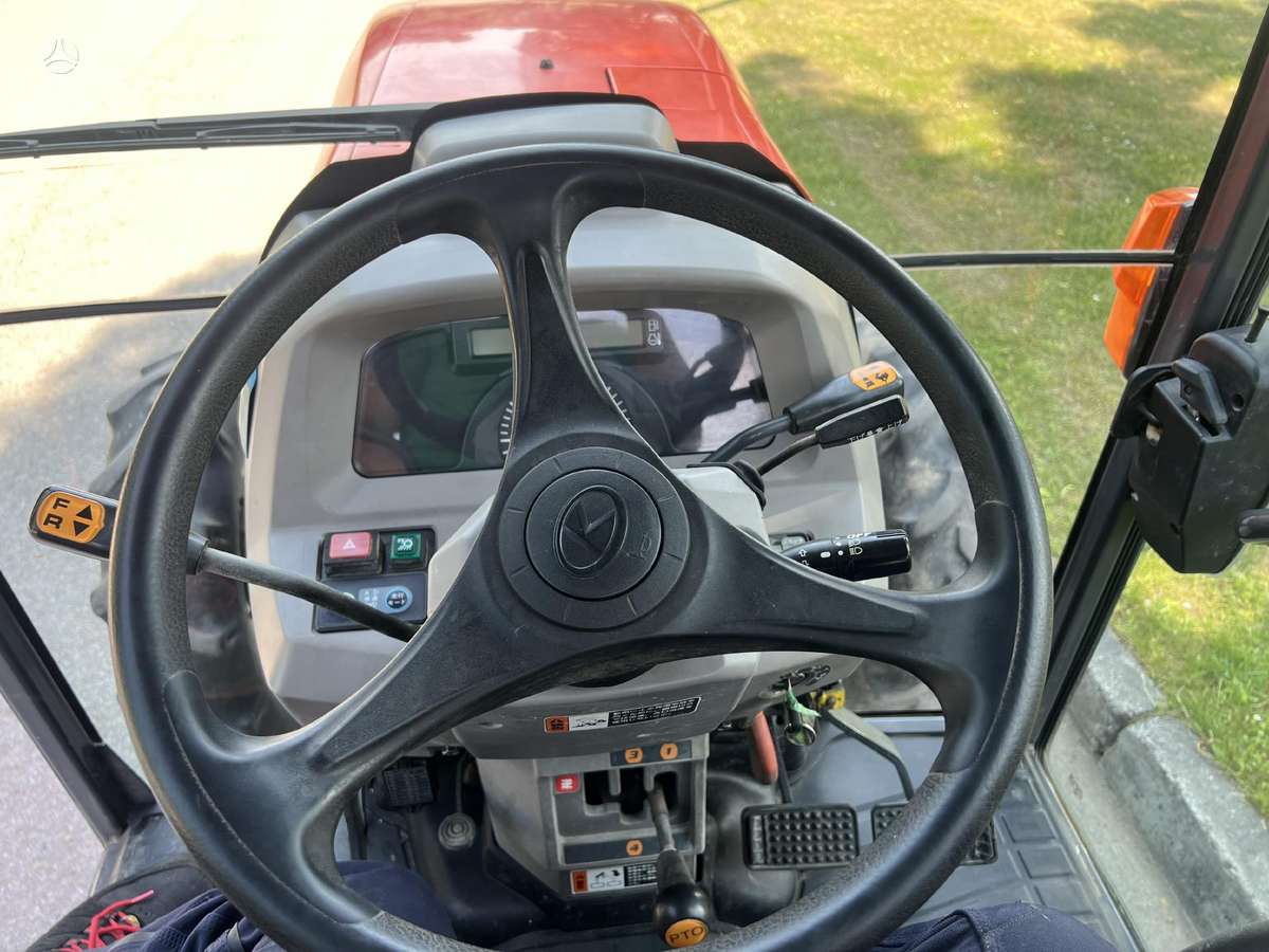 Kubota KL 385, тракторы