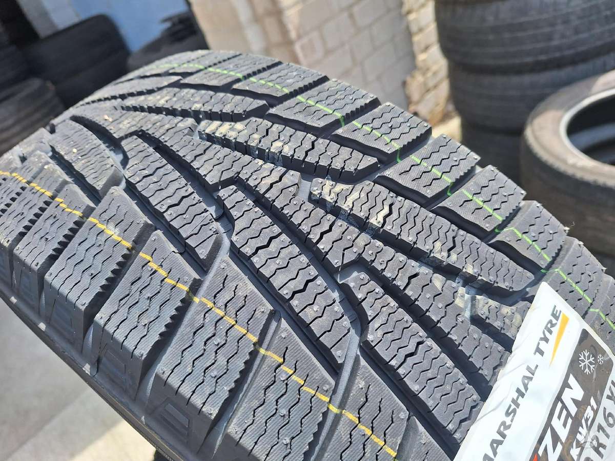 Marshal KW31, winter 215/60 R16