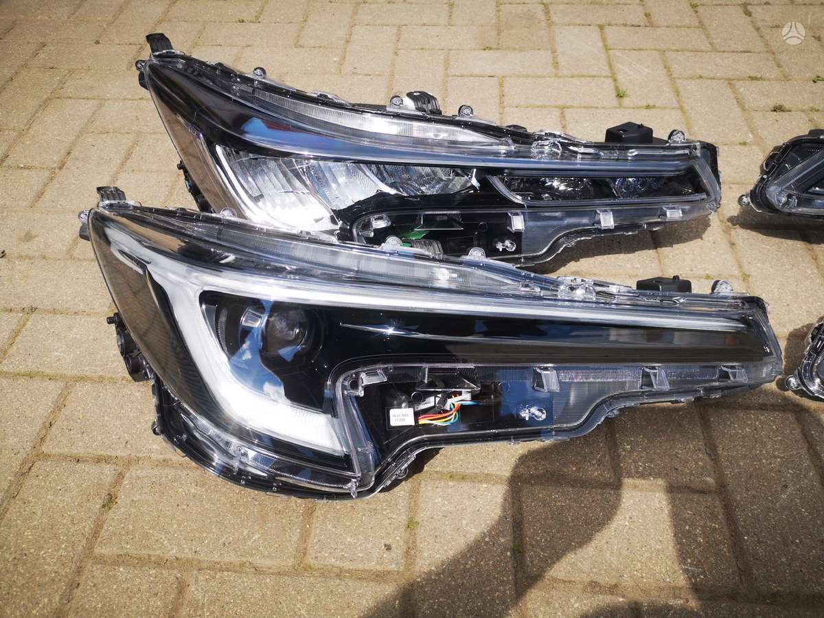 Toyota Corolla kėbulo dalys