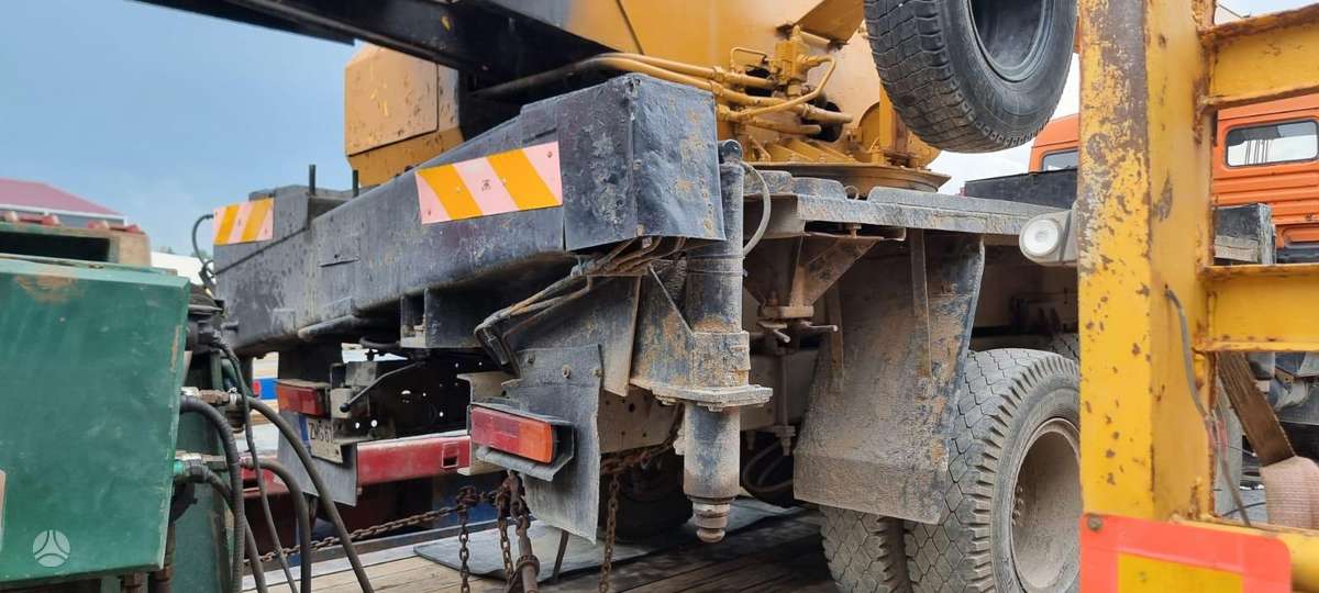 Kamaz 53215, autokrāni