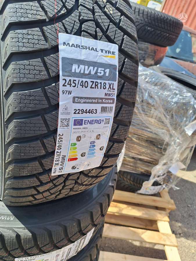 Marshal, winter 245/40 R18
