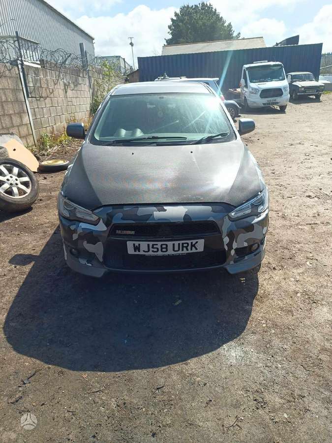 Mitsubishi Lancer dalimis
