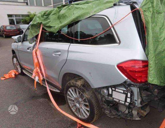 Mercedes-Benz GL klasė dalimis