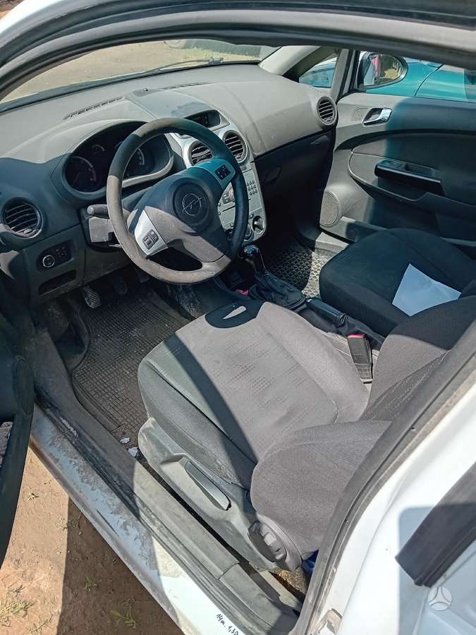 Opel Corsa по частям
