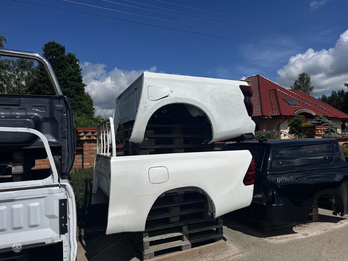 Isuzu D-Max, Krovinis skyrius, hood (front, rear)