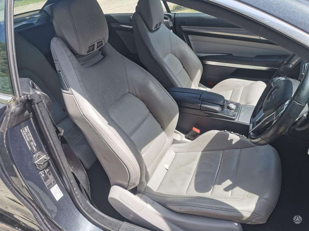 Mercedes-Benz E350 for parts