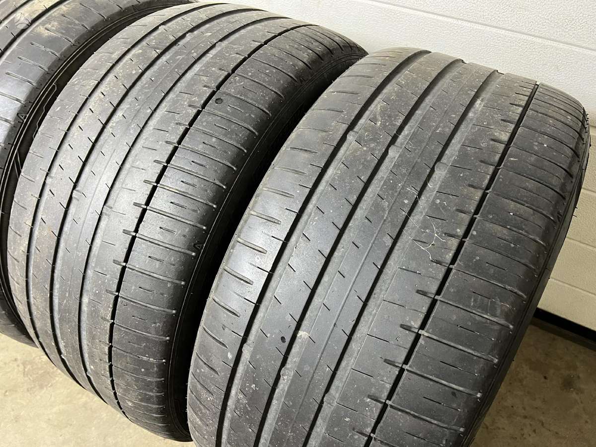 Falken, vasaras 295/40 R20