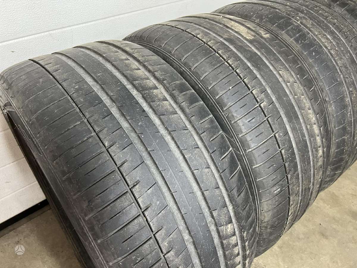 Falken, vasaras 295/40 R20