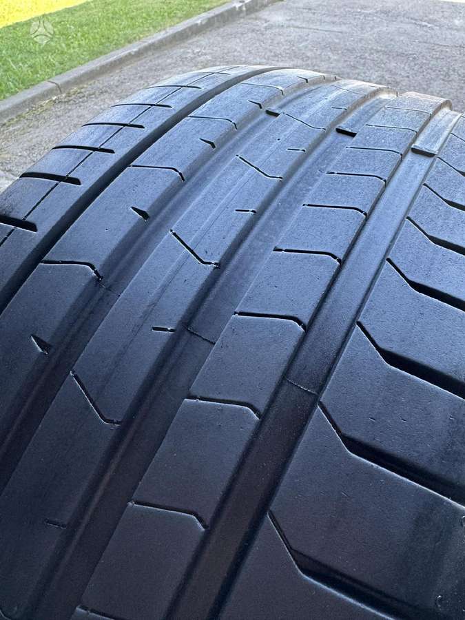 Pirelli P ZERO PZ4, vasarinės 275/35 R22