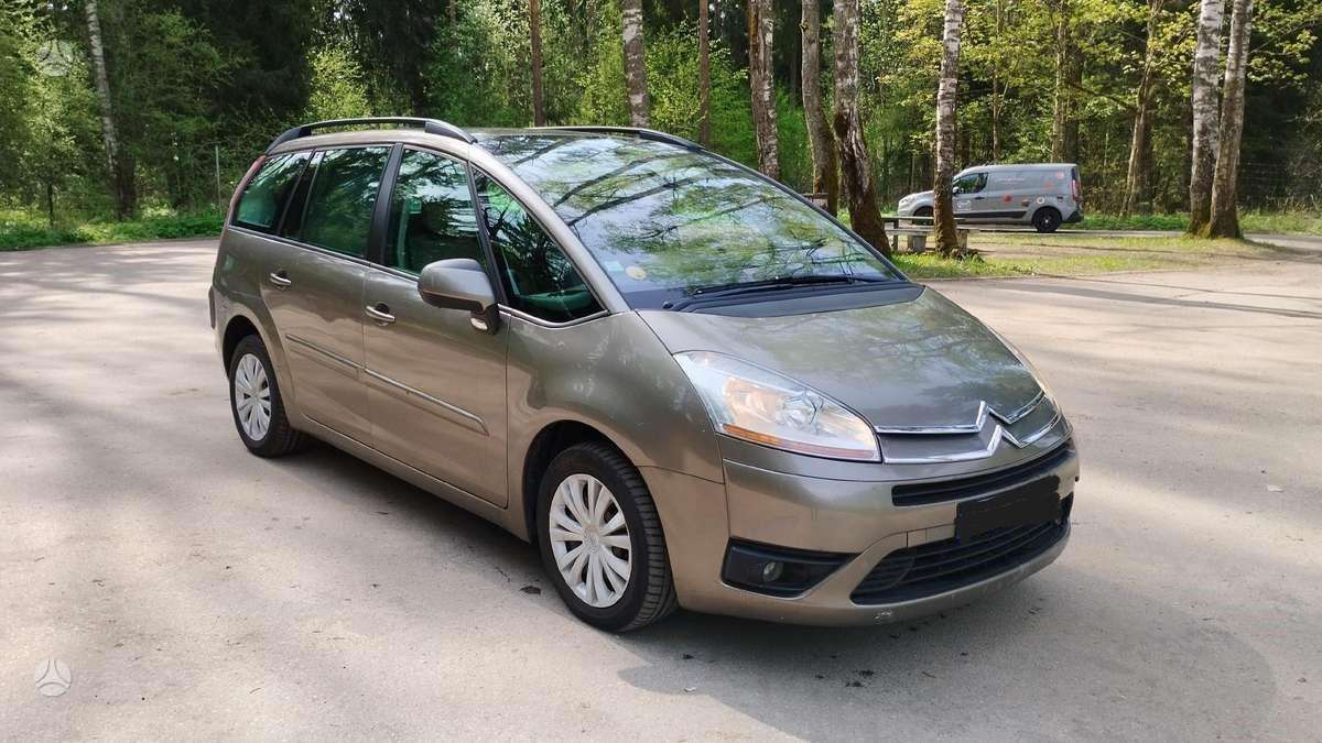 Citroen C4 Picasso dalimis. Varyklis deze be problemu