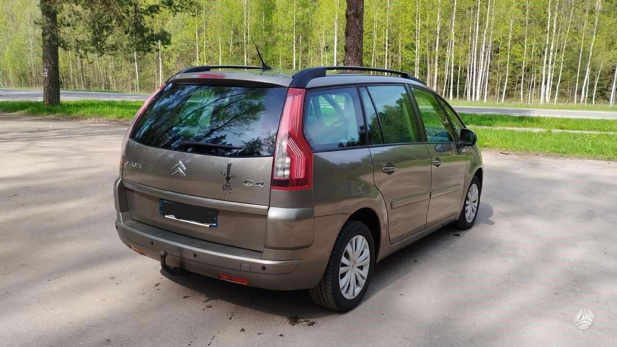 Citroen C4 Picasso dalimis. Varyklis deze be problemu