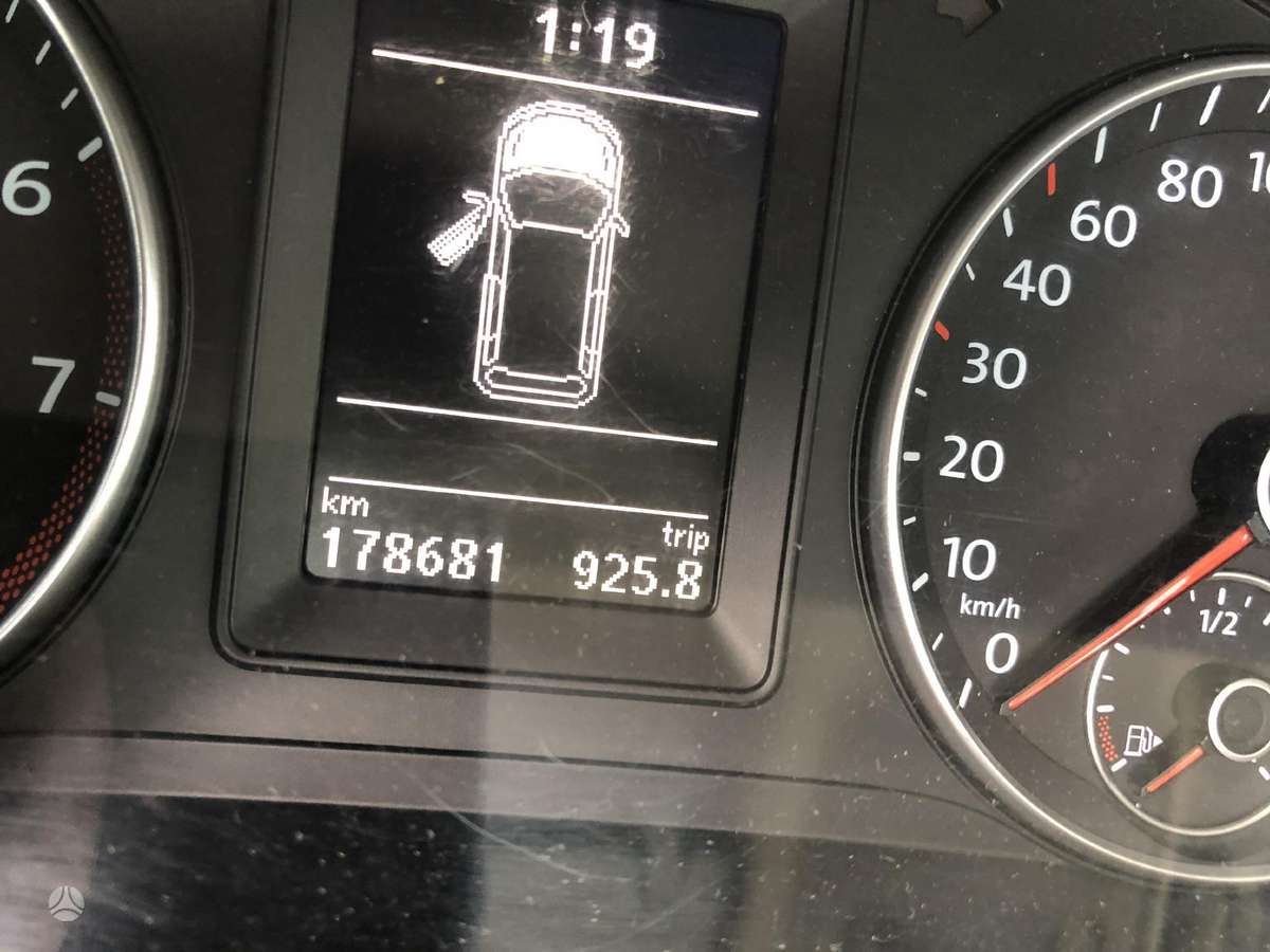 Volkswagen Touran по частям