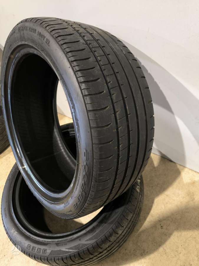 Accelera, summer 245/45 R18
