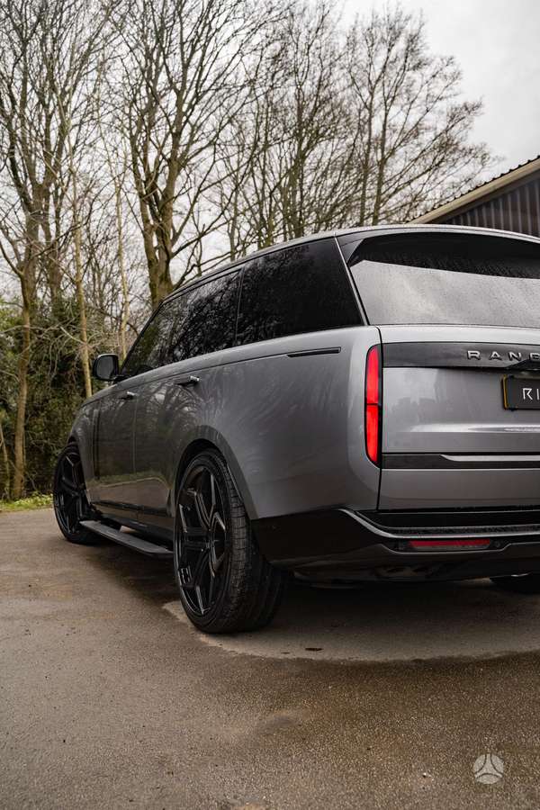 RIVIERA RF7 Gloss black, lengvojo lydinio, R24