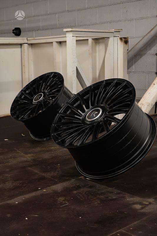 RIVIERA RF8 Gloss black, light alloy, R19