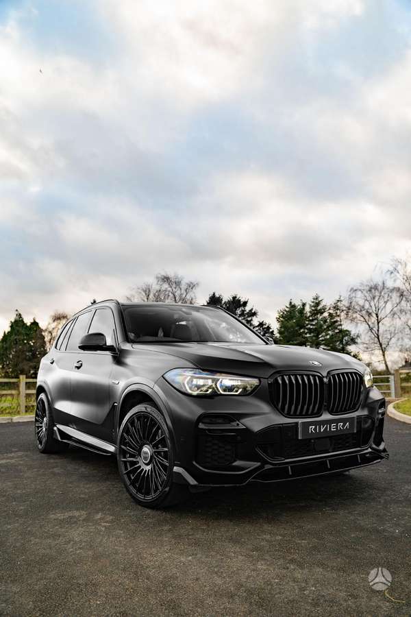 RIVIERA RF8 Gloss black, light alloy, R22