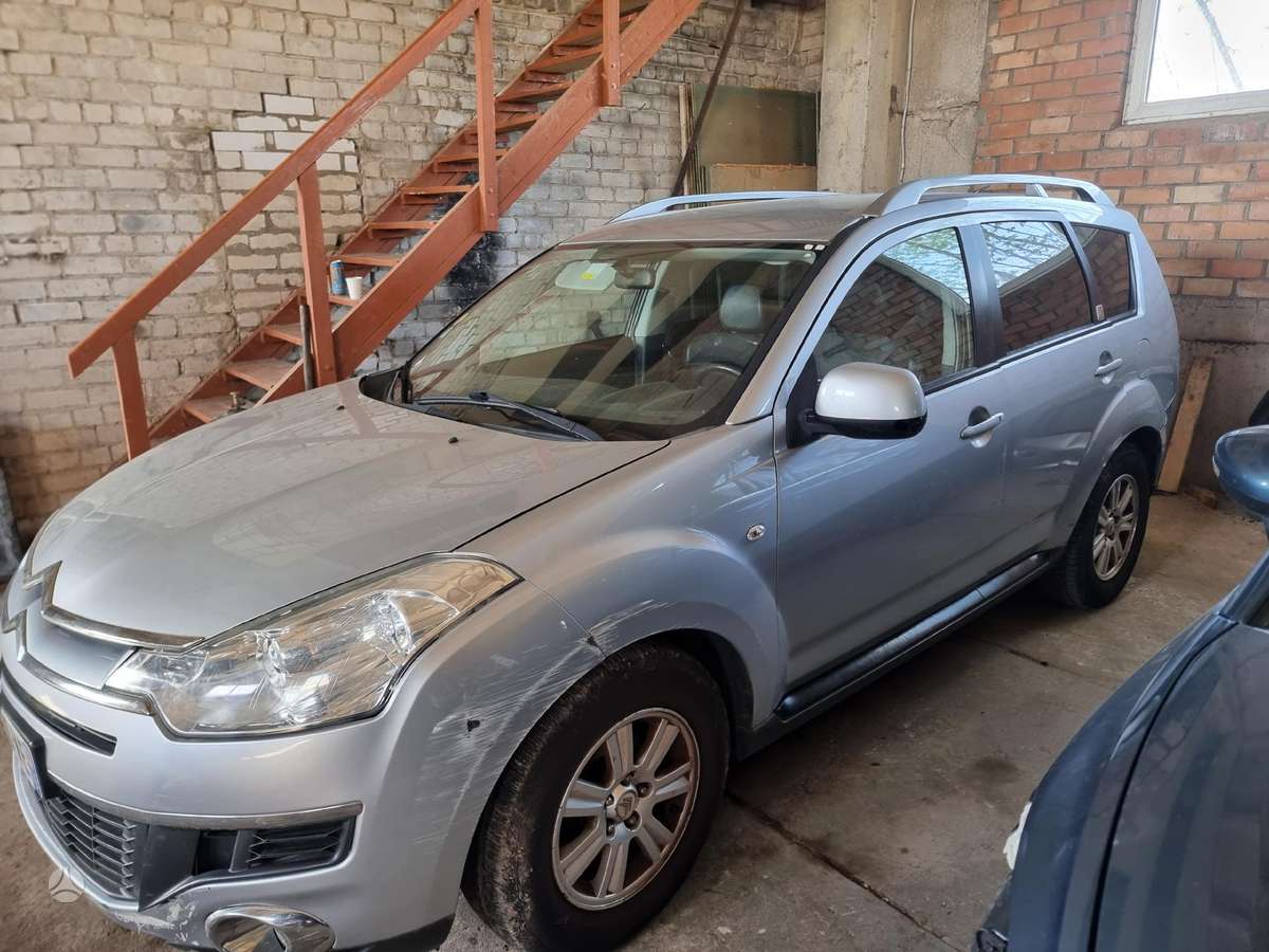 Citroen C-Crosser по частям