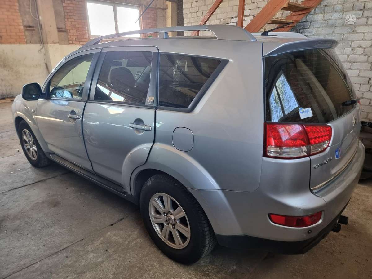 Citroen C-Crosser по частям