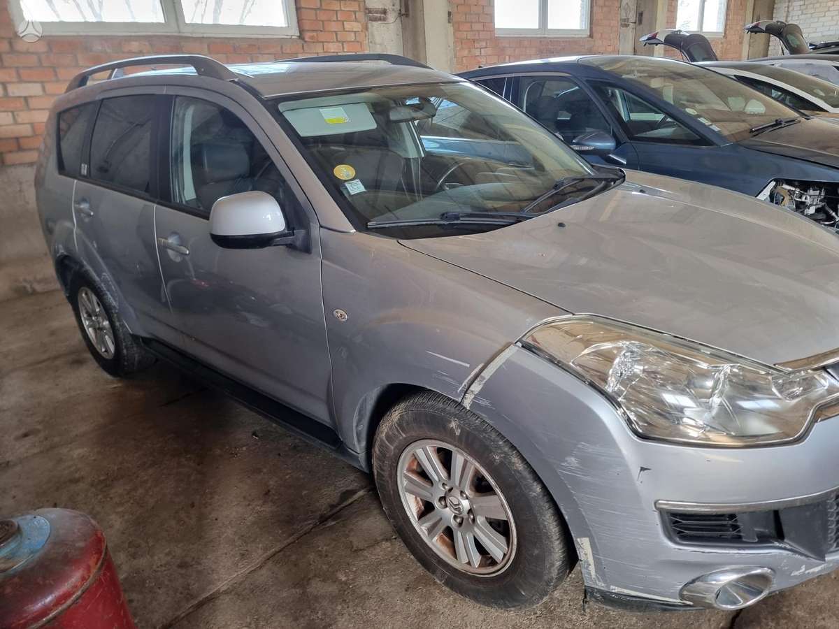 Citroen C-Crosser по частям