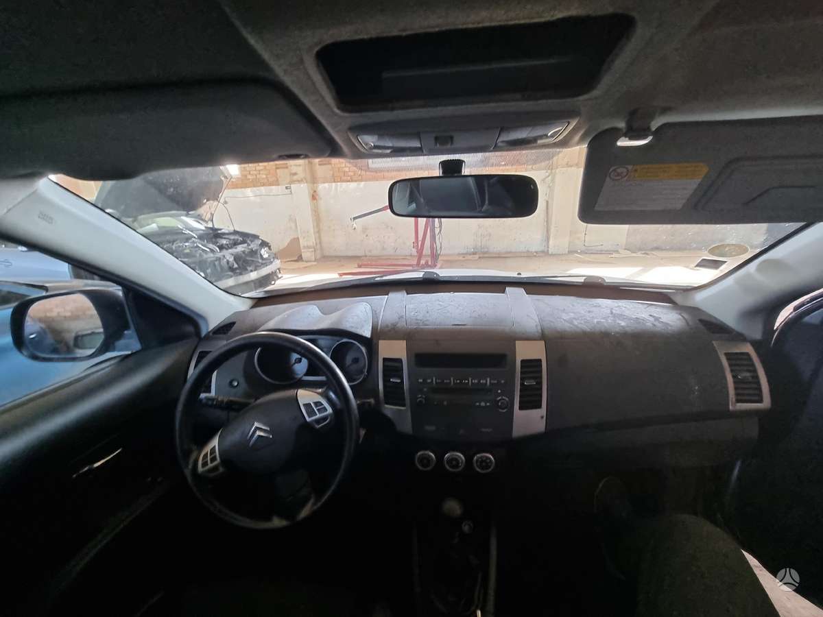 Citroen C-Crosser по частям