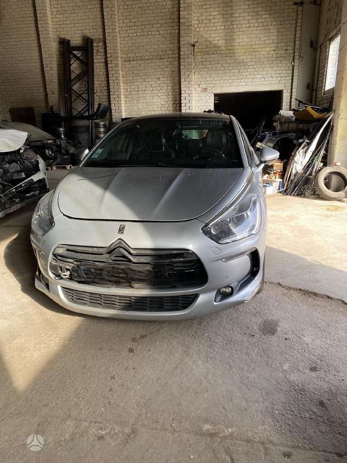 Citroen DS5 dalimis