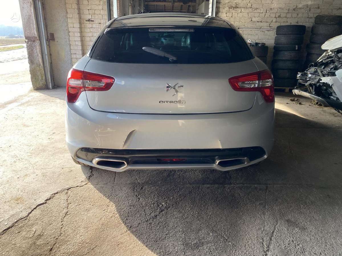 Citroen DS5 по частям