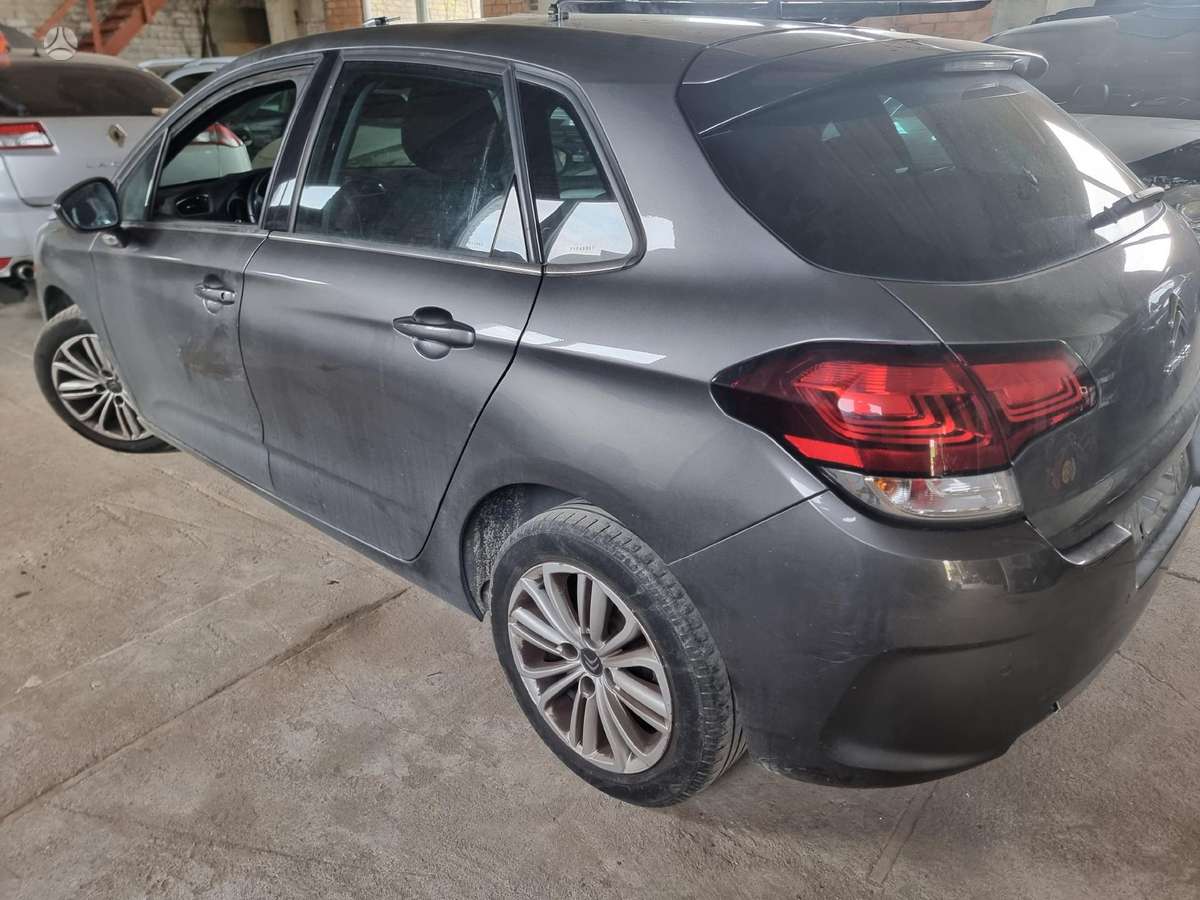 Citroen C4 for parts