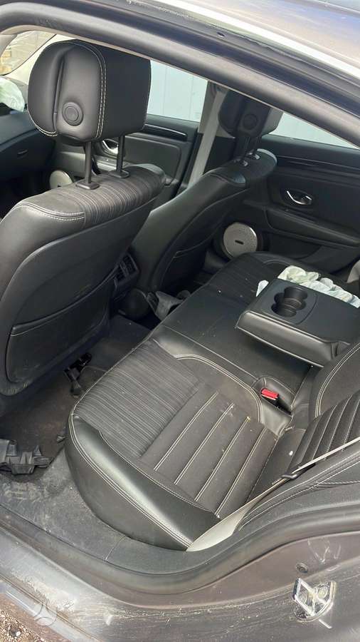 Renault Laguna по частям