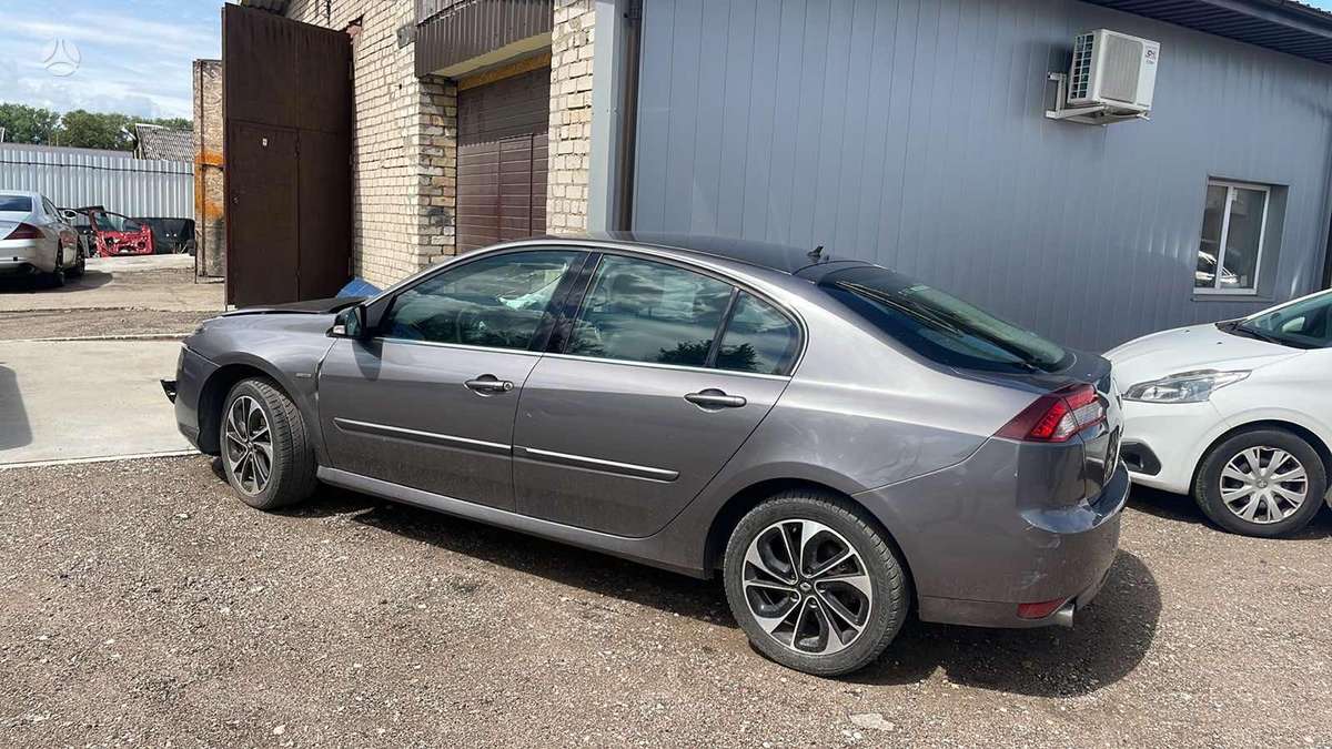 Renault Laguna по частям