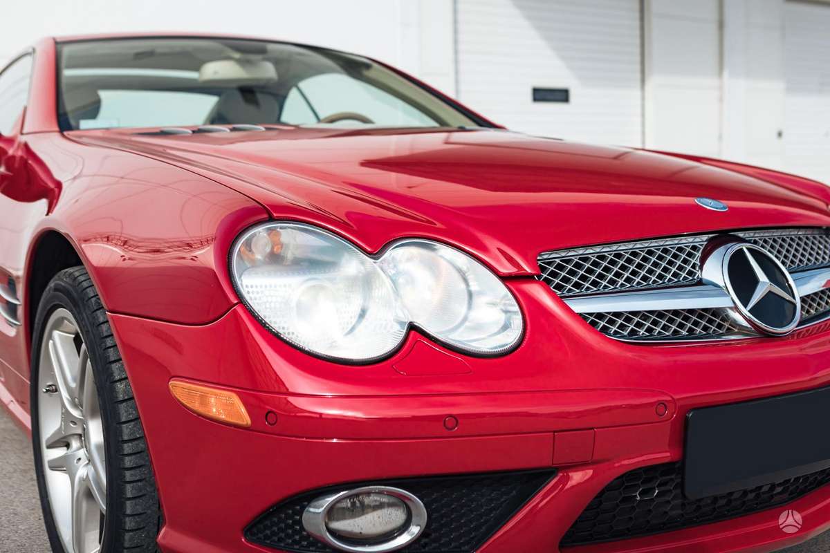 Mercedes-Benz SL550, convertible