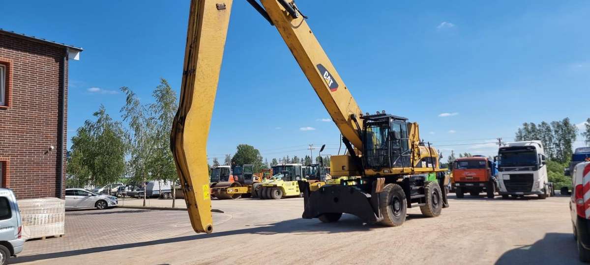 Caterpillar M 325D LMH, excavator