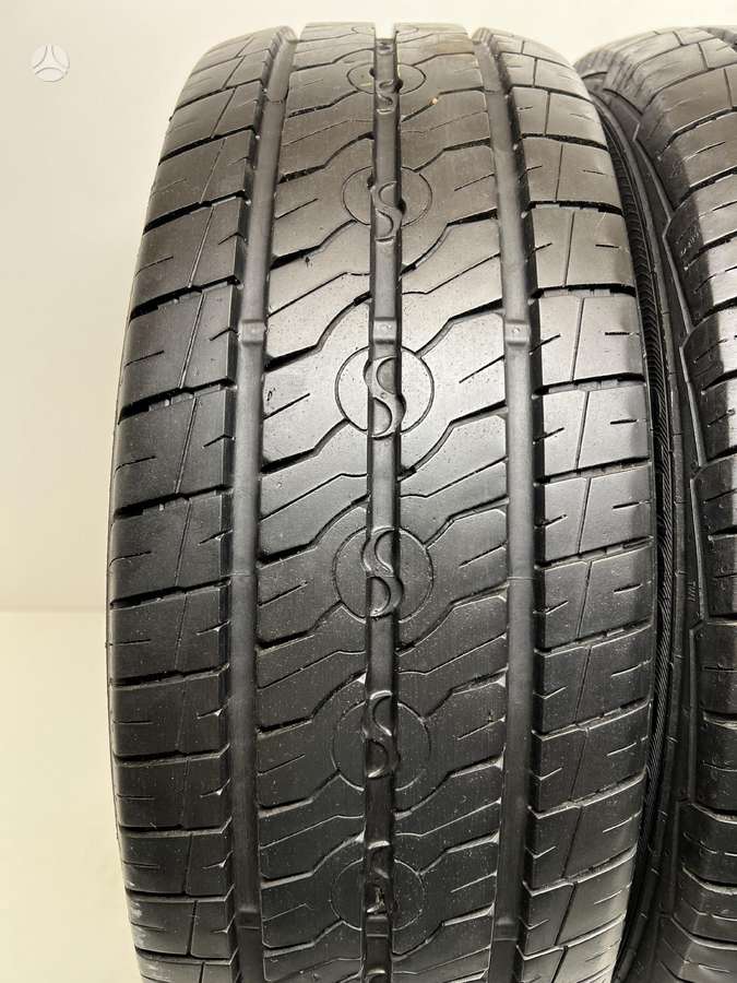Semperit Van Life 2 2022m, summer 215/60 R17