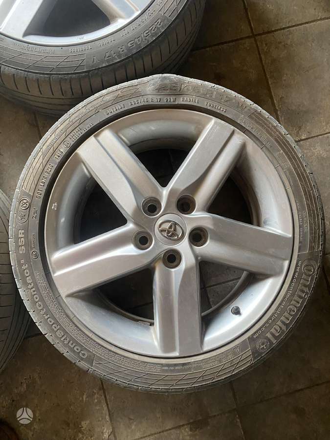 Toyota, lengvojo lydinio, R17