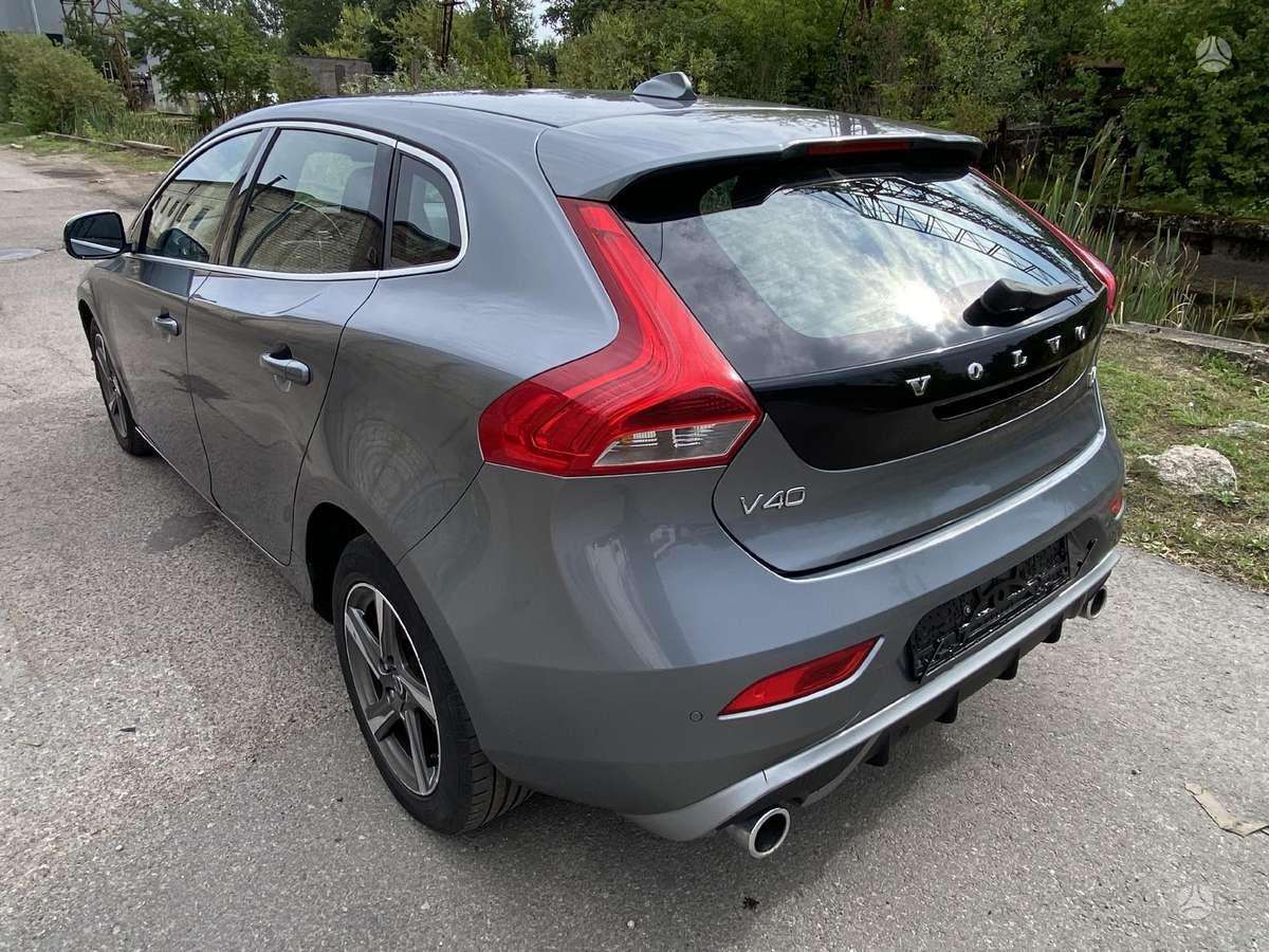 Volvo V40 dalimis. Visas dalimis