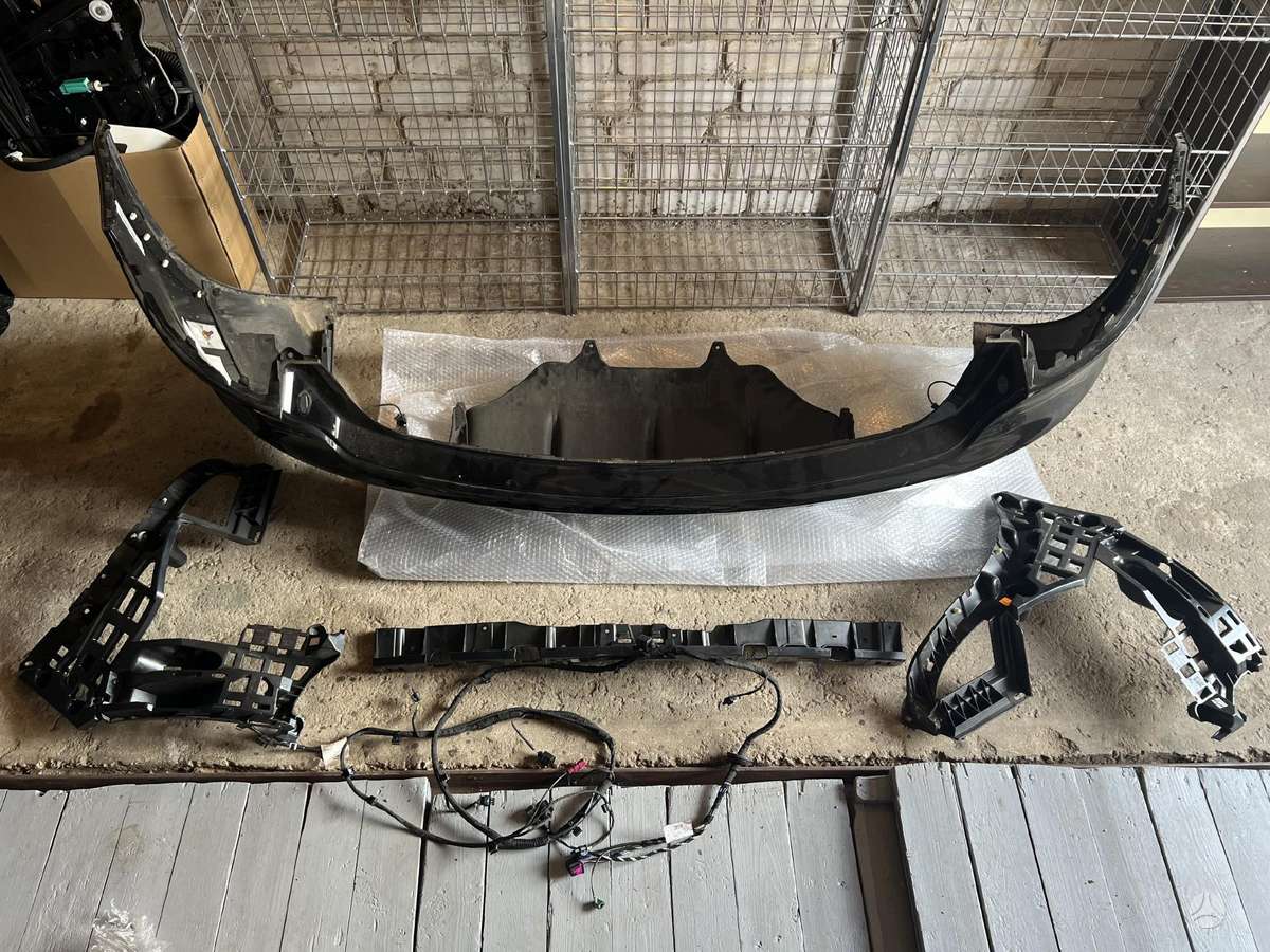Porsche Macan body parts