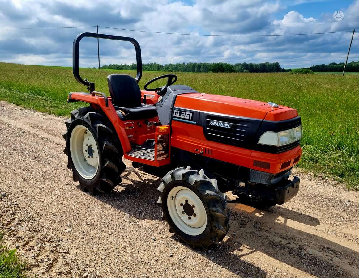 Mitsubishi 1601, tractors