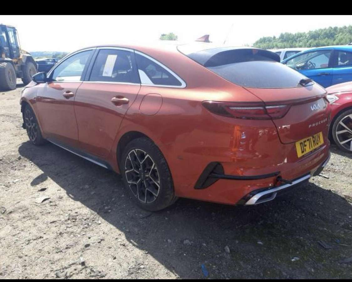 Kia ProCeed по частям. Dalimis
