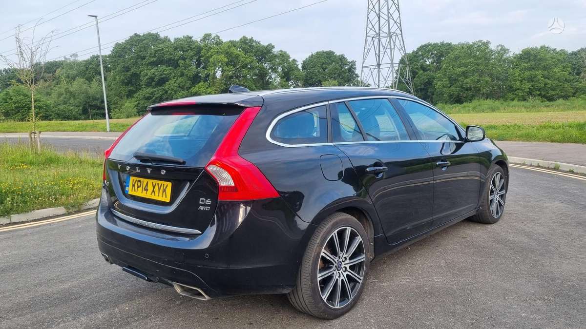 Volvo V60 for parts