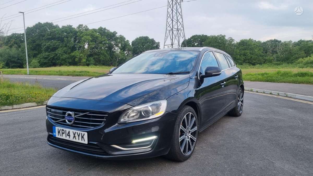 Volvo V60 по частям