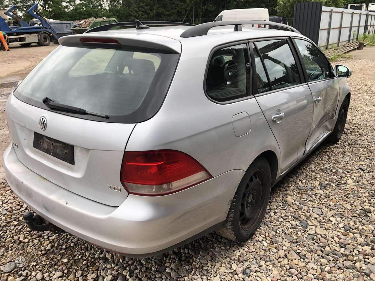 Volkswagen Golf for parts