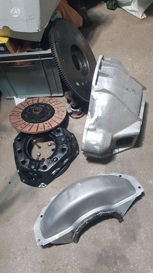 GAZ 21 apdailos detalės