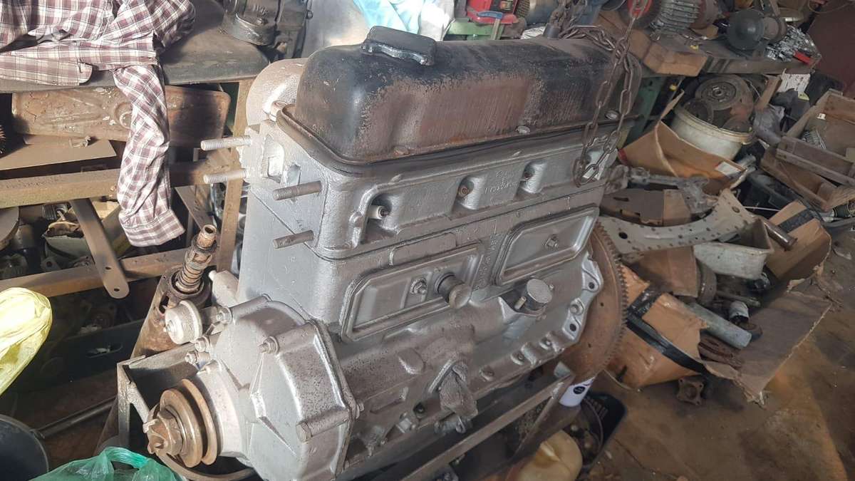 GAZ 21 apdailos detalės