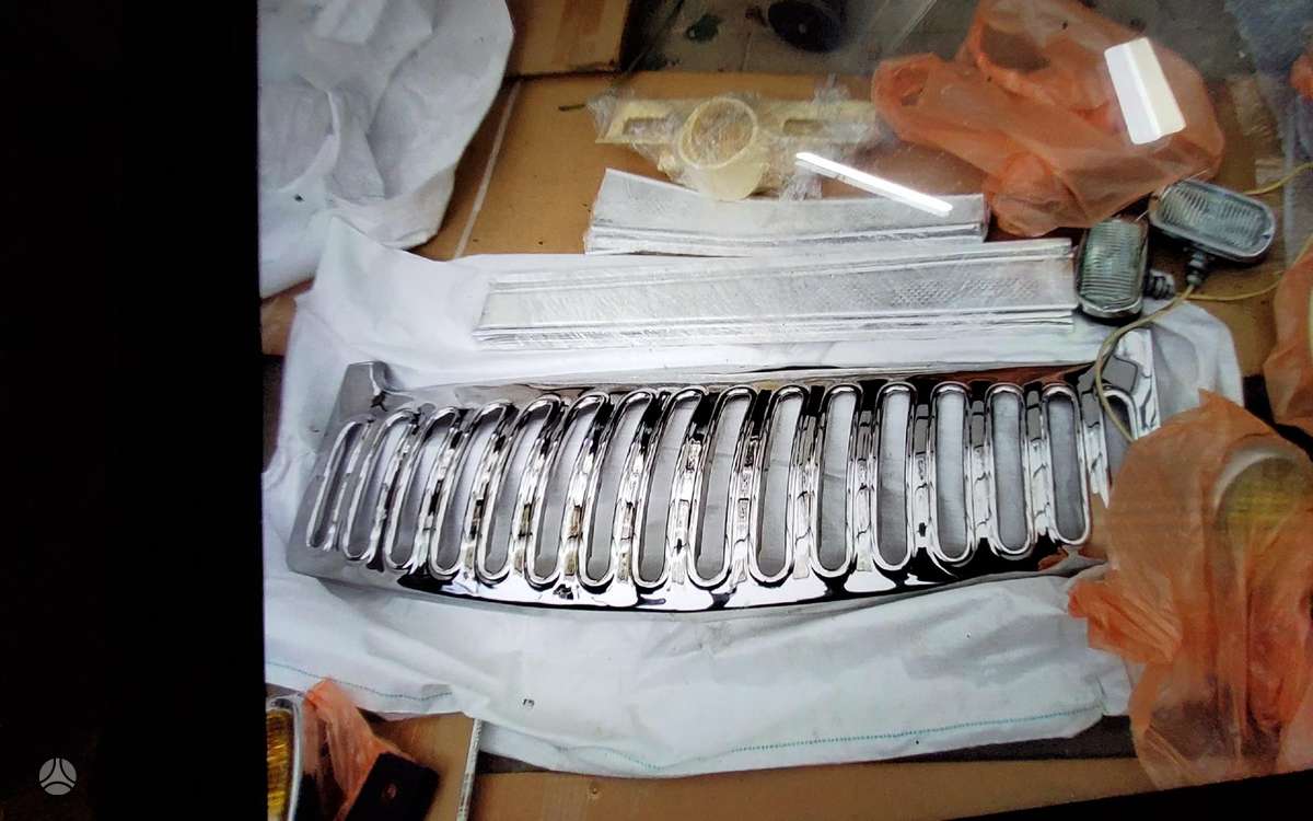 GAZ 21 apdailos detalės