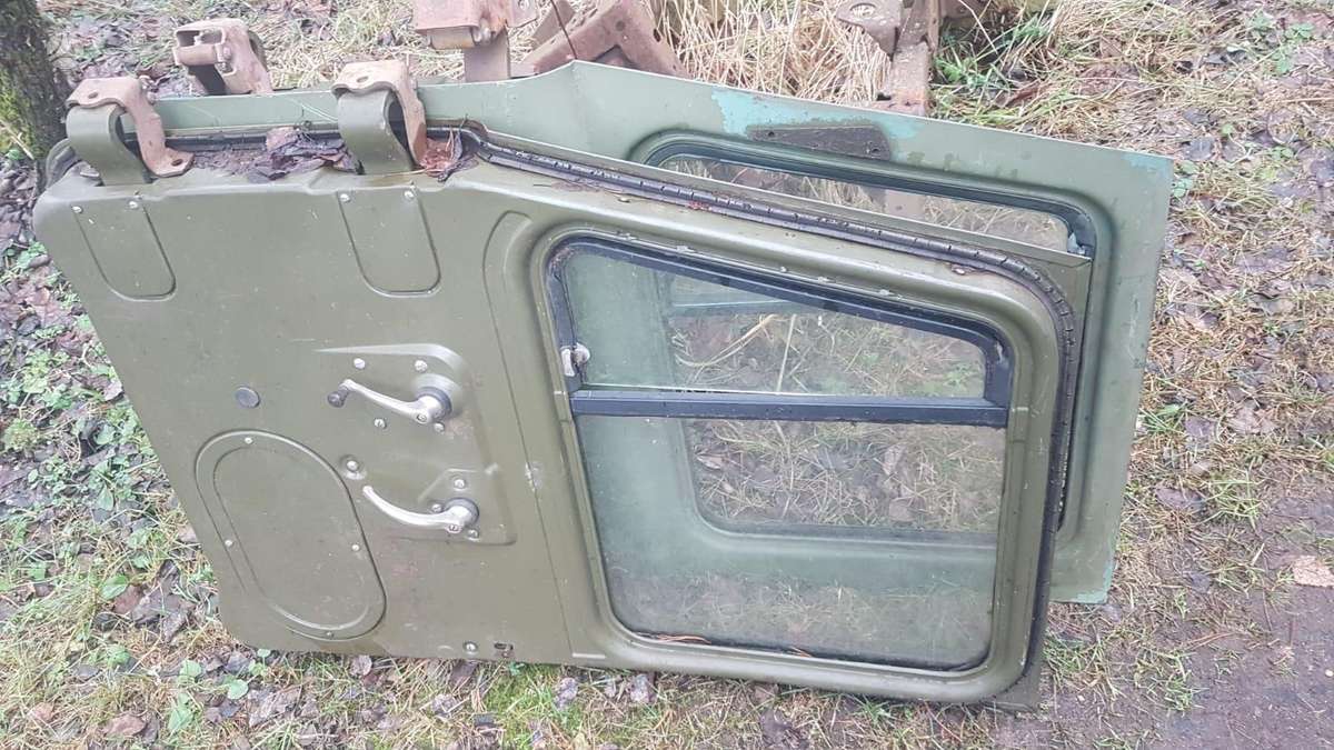 UAZ 469 apdailos detalės