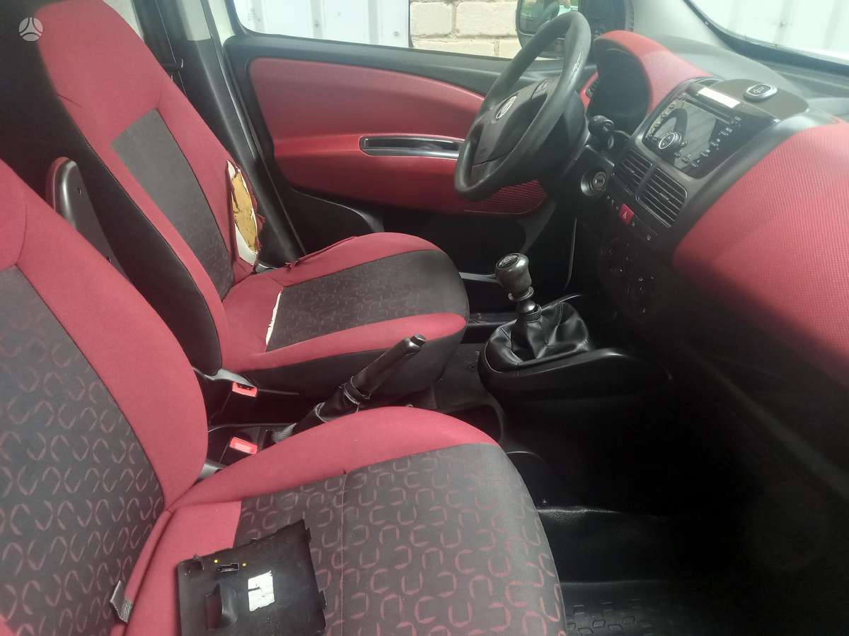 Fiat Doblo Maxi dalimis