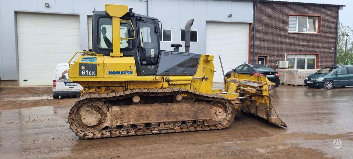 Komatsu D61 EX-15, бульдозеры