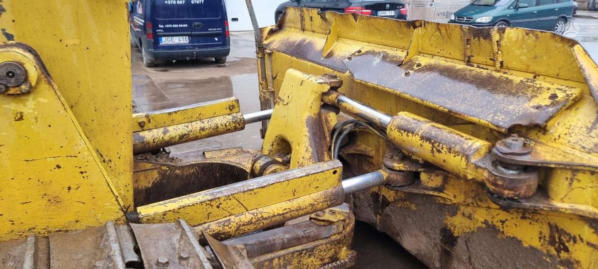 Komatsu D61 EX-15, bulldozer
